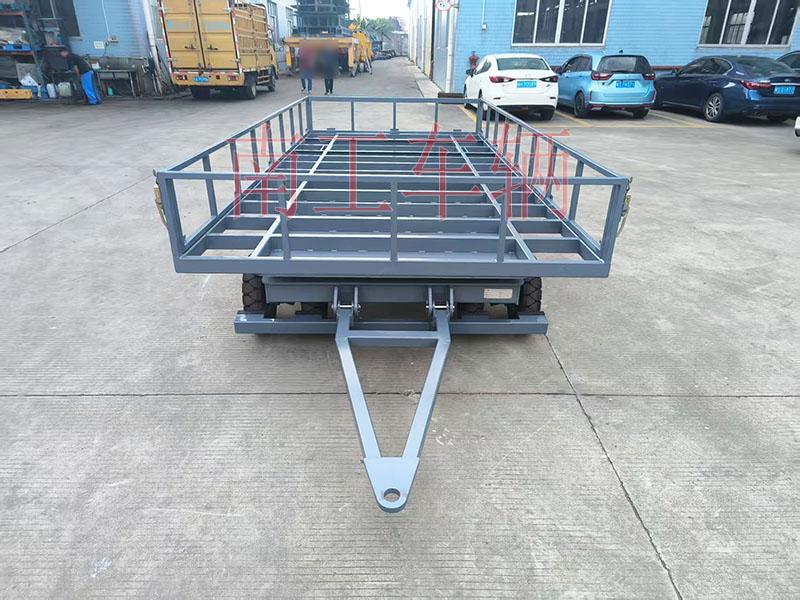 4吨骨架式牵引乐动登陆入口 带下翻护栏工具拖车