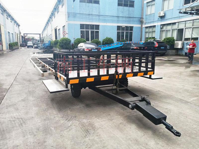 4吨乐动登陆入口带小框架铝花纹板