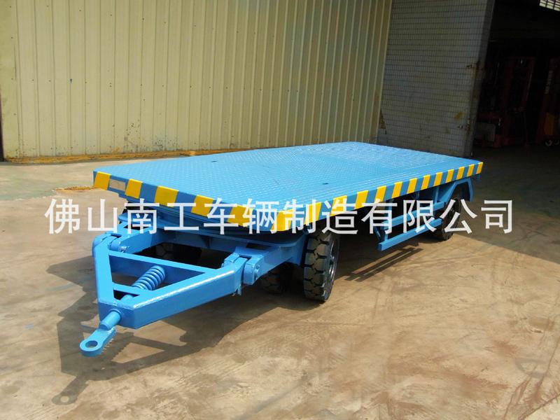 叉车牵引工业平板车 工厂车间周转用10吨乐动登陆入口