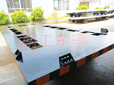 13点5吨箱变拖车底盘 全挂式乐动登陆入口3I.jpg