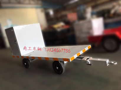 带工具柜1吨乐动登陆入口1I.jpg