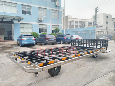 4吨乐动登陆入口带箱体铝花纹板4I.jpg