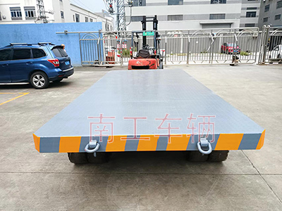 25吨重型乐动登陆入口带牵引环工具拖车4I.jpg