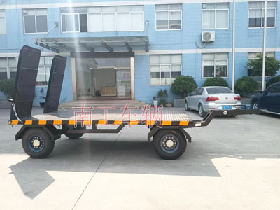 3吨带爬梯工业牵引乐动登陆入口4I.jpg