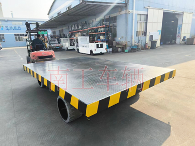 30吨重型乐动登陆入口 环保实心轮胎3I.jpg