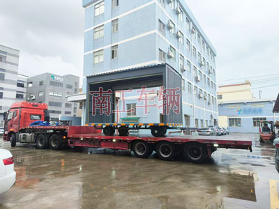 10吨箱式乐动登陆入口两侧带卷帘门5I.jpg