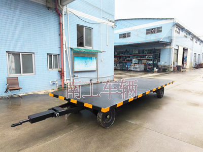 6吨牵引乐动登陆入口 工业全挂拖车1I.jpg