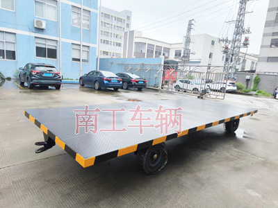 6吨牵引乐动登陆入口 工业全挂拖车3I.jpg