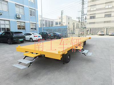 10吨乐动登陆入口 带液压支腿伸缩梯工具车2I.jpg