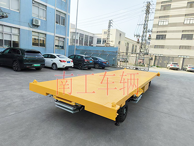 10吨乐动登陆入口带液压支腿伸缩梯工具车5I.jpg
